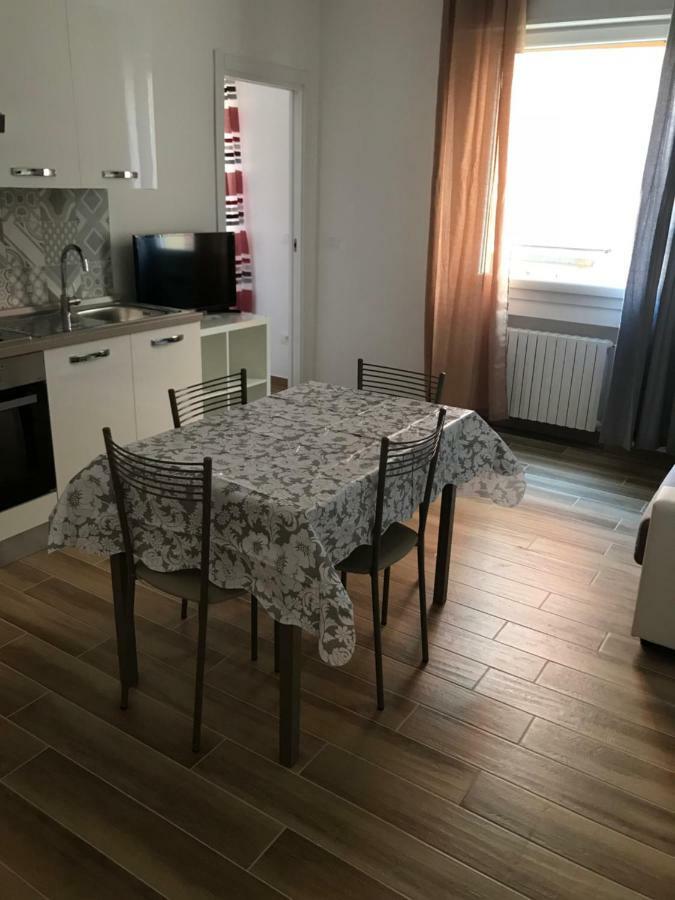 Santa Croce,14 Apartments Болоня Екстериор снимка