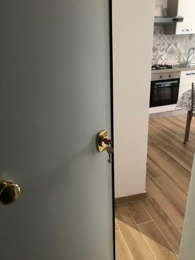 Santa Croce,14 Apartments Болоня Екстериор снимка